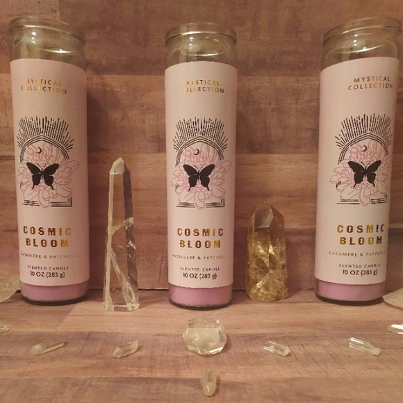 * 1 DAY SALE * Cashmere & Patchouli Cosmic Bloom Scented Tall Pillar Candle NEW! - Picture 1 of 5